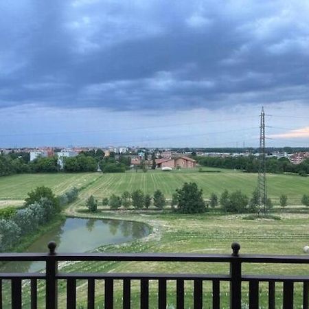 Beslan360 Hotel San Giuliano Milanese Kültér fotó